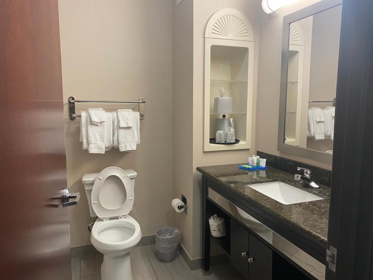 Holiday Inn Express Hotel And Suites Fort Stockton By Ihg Exteriör bild